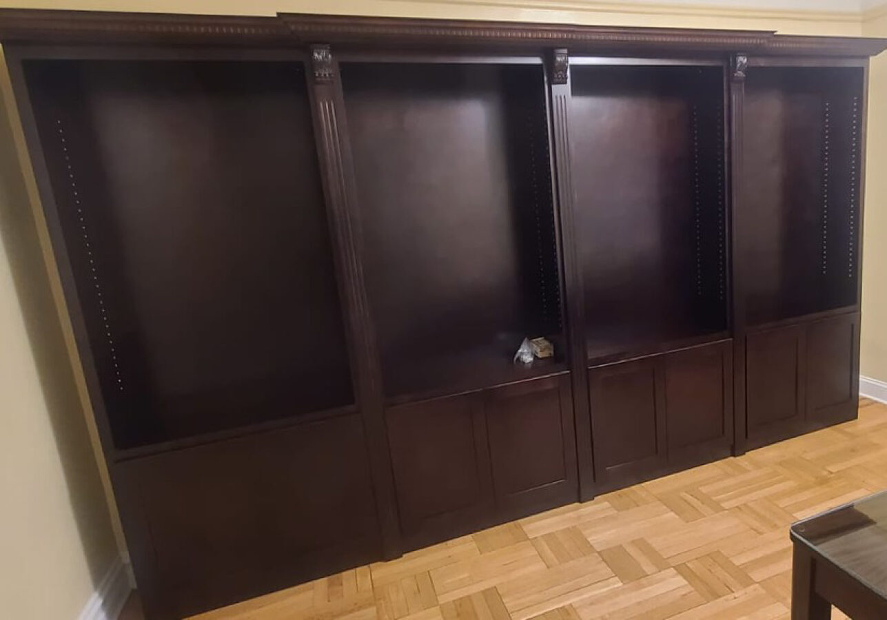 seforim shrank in a study